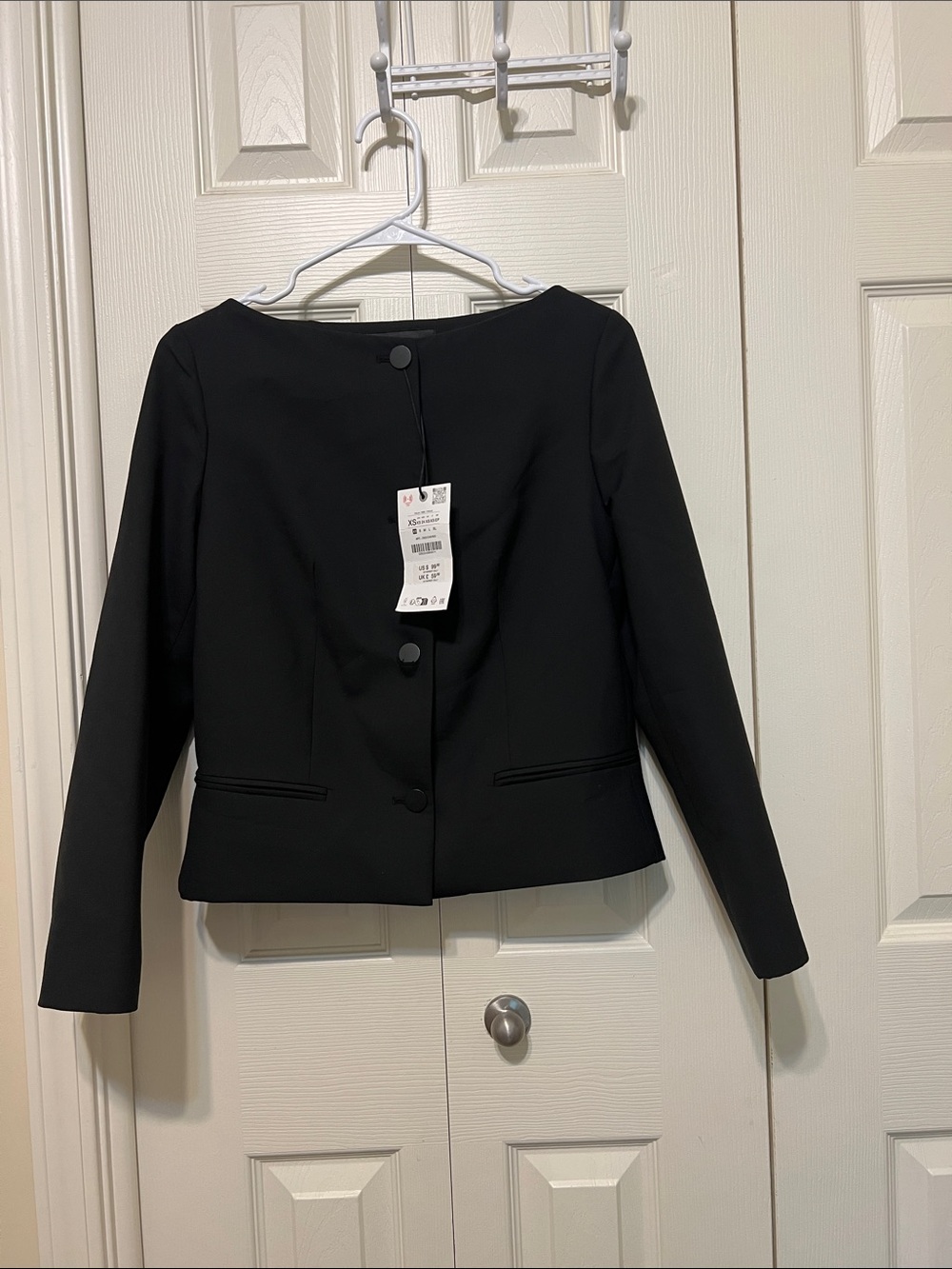 NWT Zara Black Button-Front Cropped Blazer Jacket. Size XS